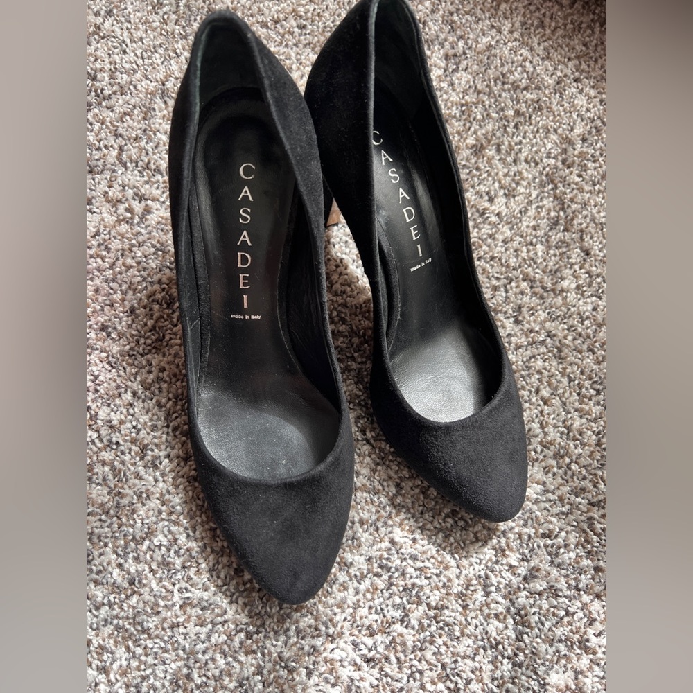 Casadei suede pumps